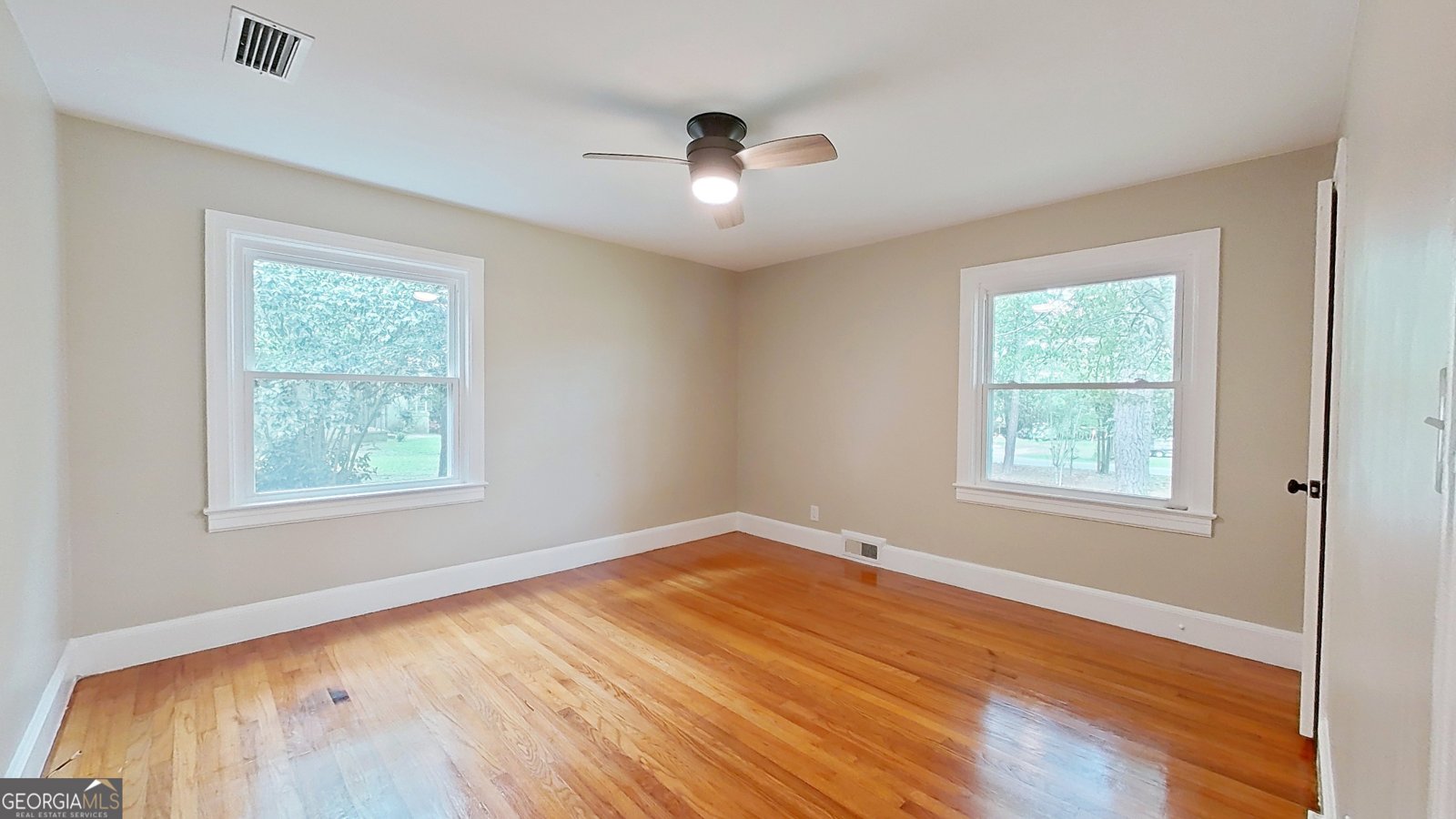 481 4Th Street Cairo - Photo 38