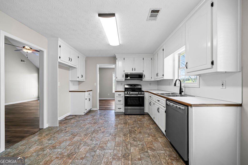 1835 Woodberry Court Canton - Photo 11