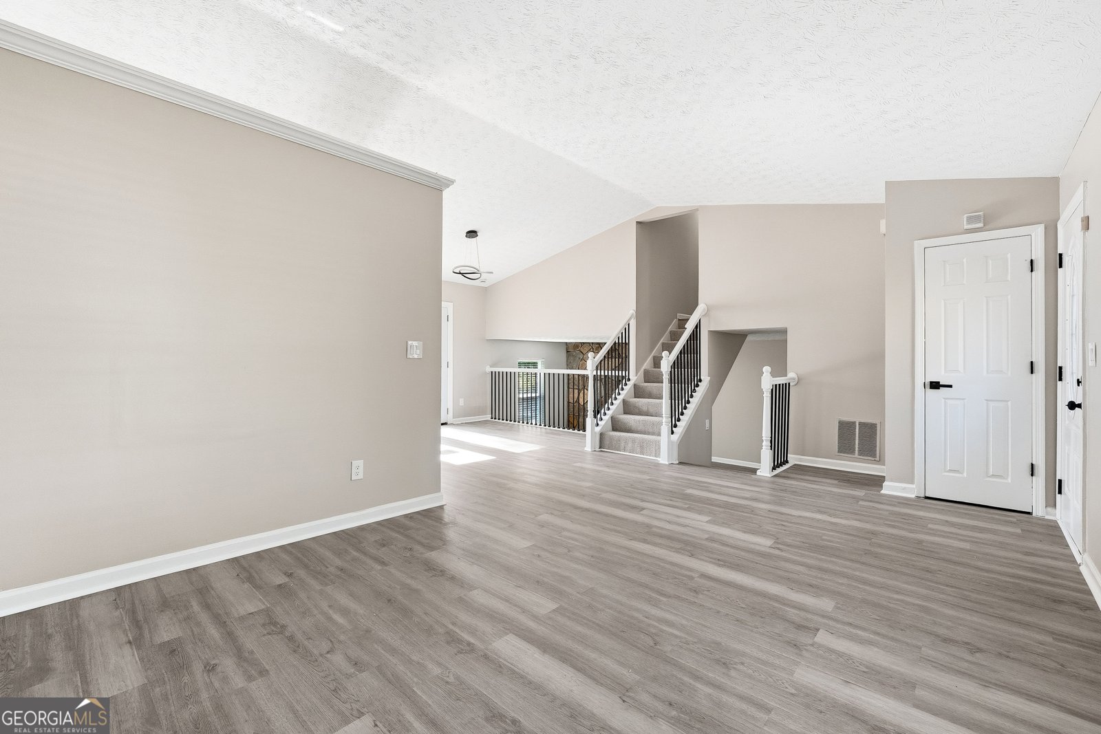 683 Wood Path Court Stone Mountain - Photo 6