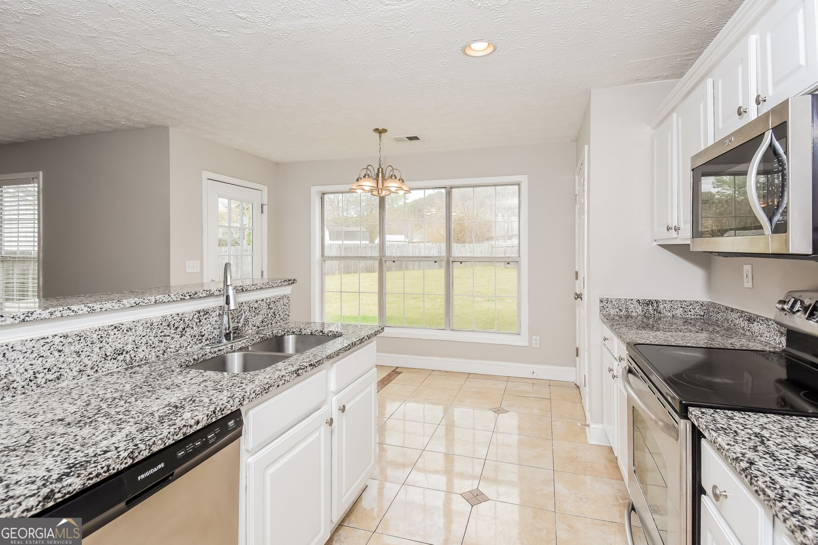 1719 Mission Park Court Loganville - Photo 10