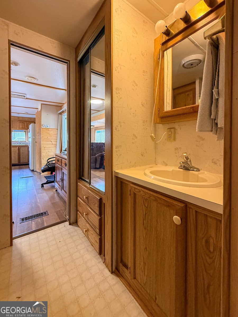 331 Holiday Loop Cleveland - Photo 10