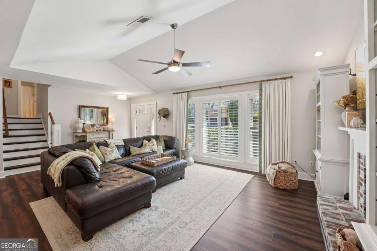 649 Radford Circle Woodstock - Photo 11