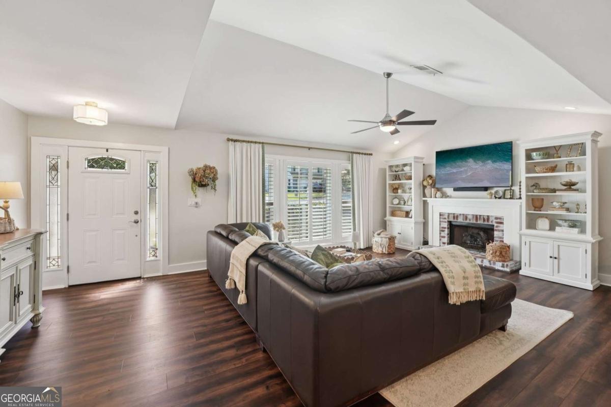 649 Radford Circle Woodstock - Photo 7