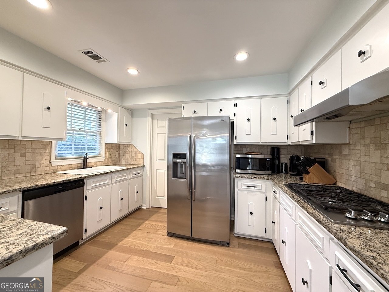 6827 Trapper Way Midland - Photo 10