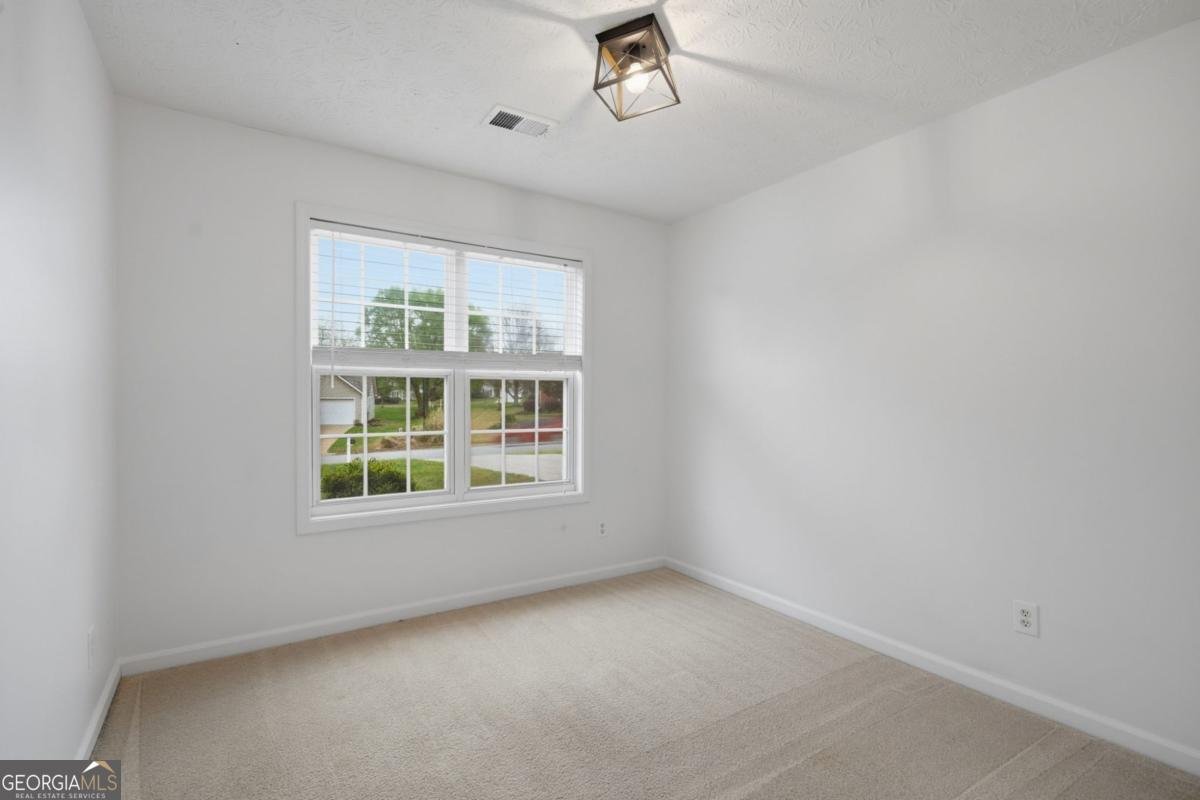 5828 Meadowfield Trace Flowery Branch - Photo 17