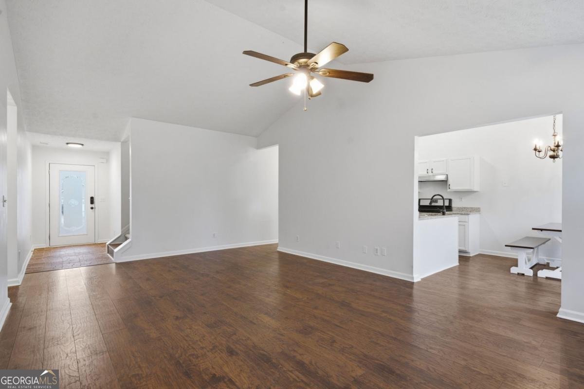 5828 Meadowfield Trace Flowery Branch - Photo 6