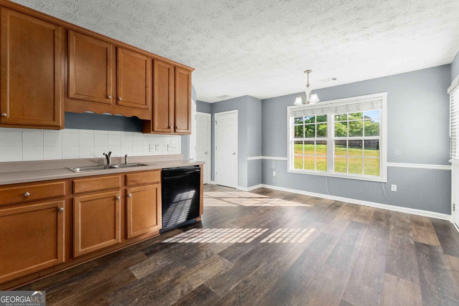 637 Sleeping Meadow Lane Bethlehem - Photo 11