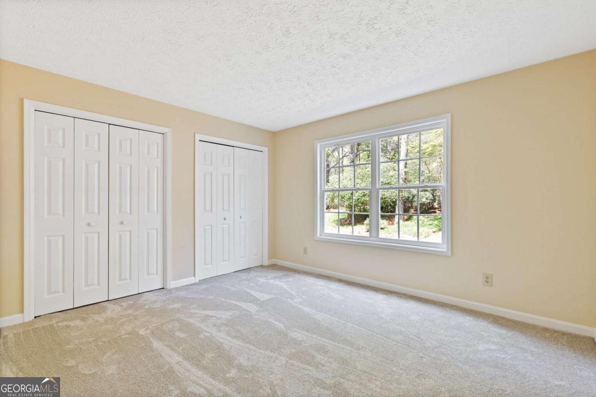 4447 Pineridge Circle Dunwoody - Photo 18