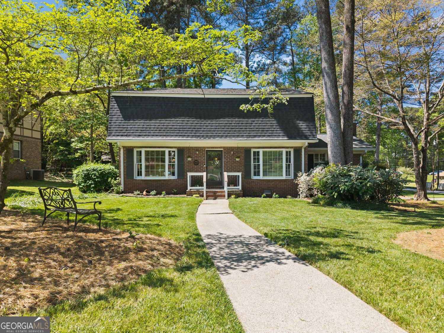 427 Angie Way Lilburn - Photo 1