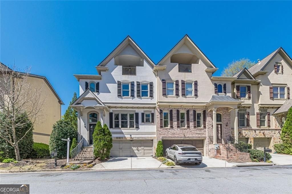 1930 Saxon Valley Circle Atlanta - Photo 1