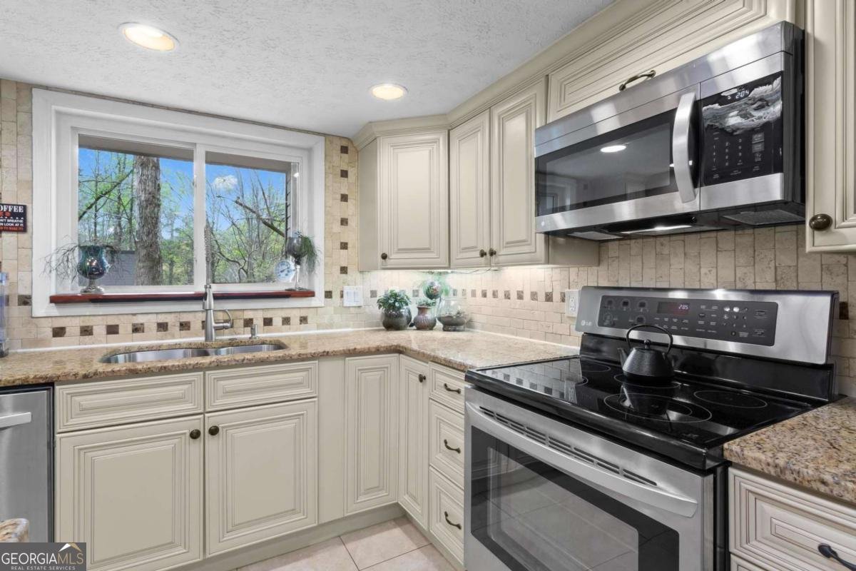 3865 Mabry Road Roswell - Photo 15