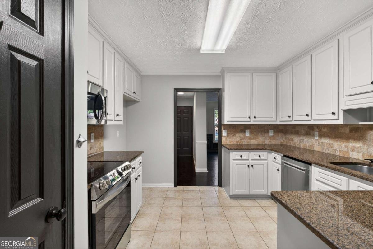 233 Ivy Creek Drive Loganville - Photo 12