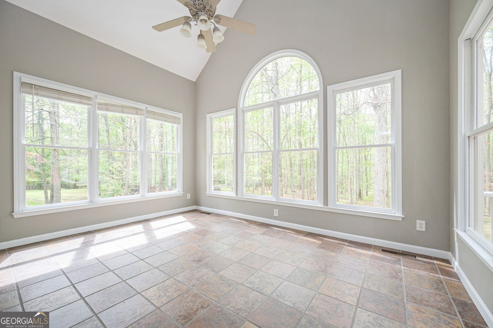 1050 Longpointe Pass Alpharetta - Photo 10