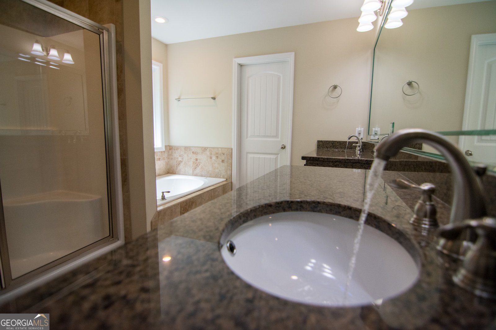 1206 Cottage Pointe Court Columbus - Photo 25