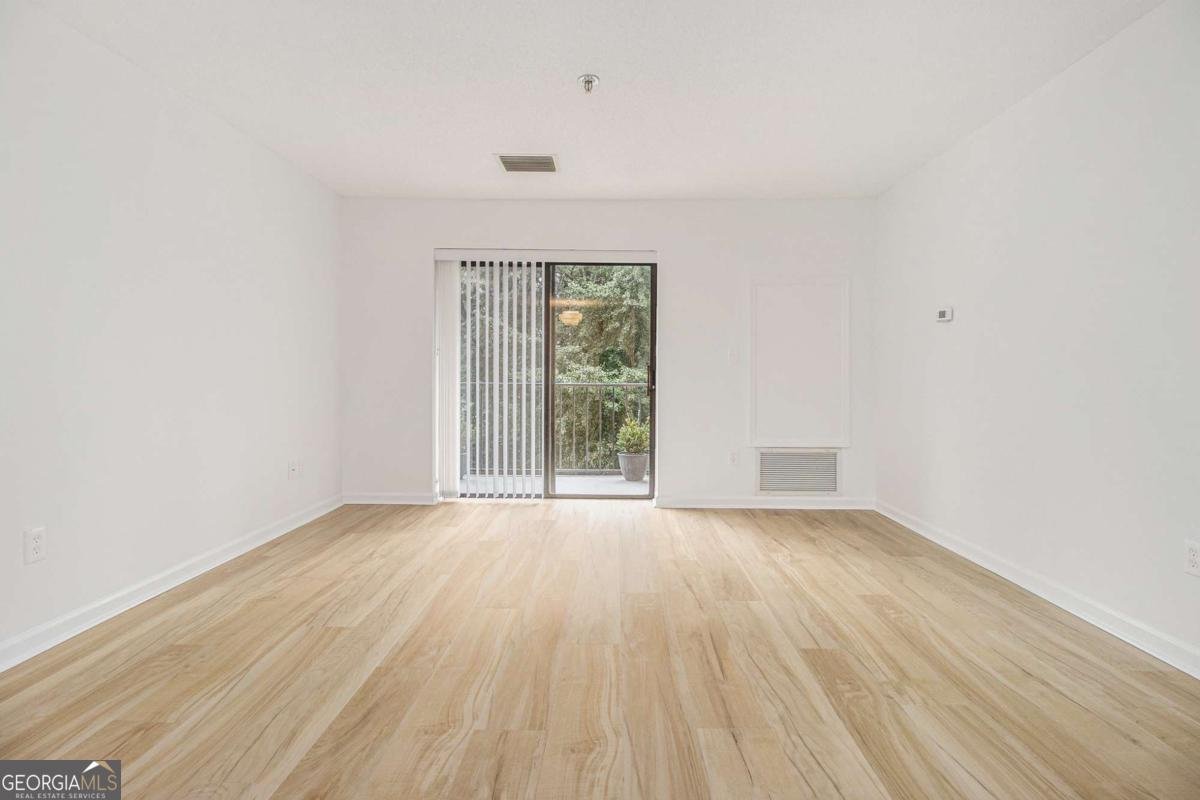 300 Johnson Ferry Road Sandy Springs - Photo 6