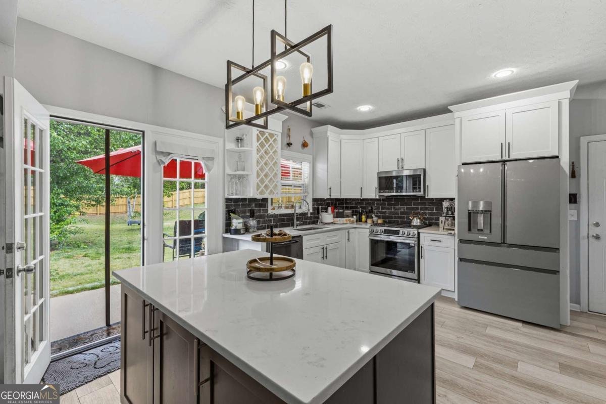 906 Milton Circle Loganville - Photo 10