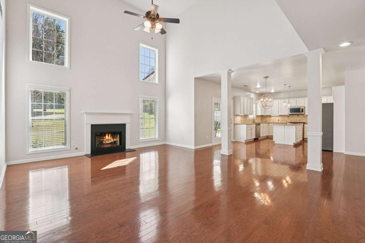 321 Meadowcrest Circle Canton - Photo 6