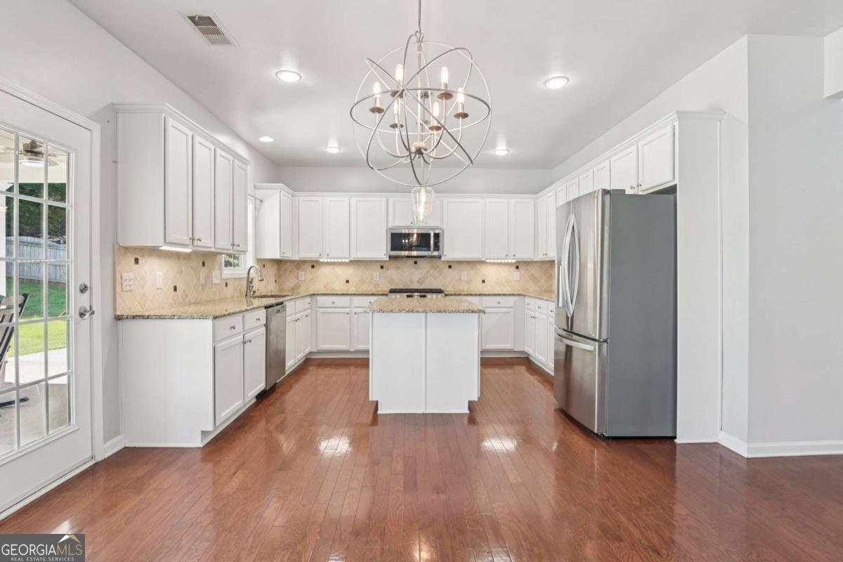 321 Meadowcrest Circle Canton - Photo 8