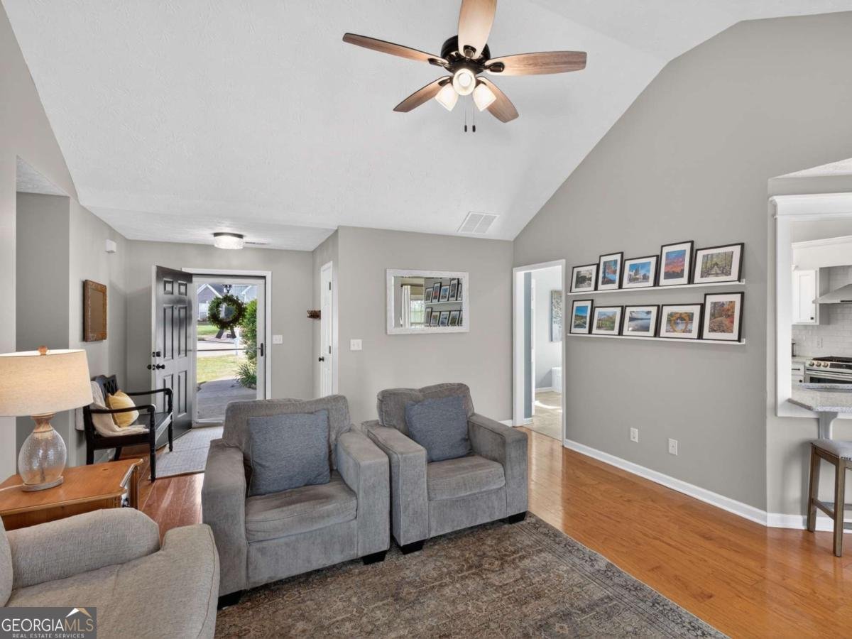 5592 Thistledown Terrace Sugar Hill - Photo 14