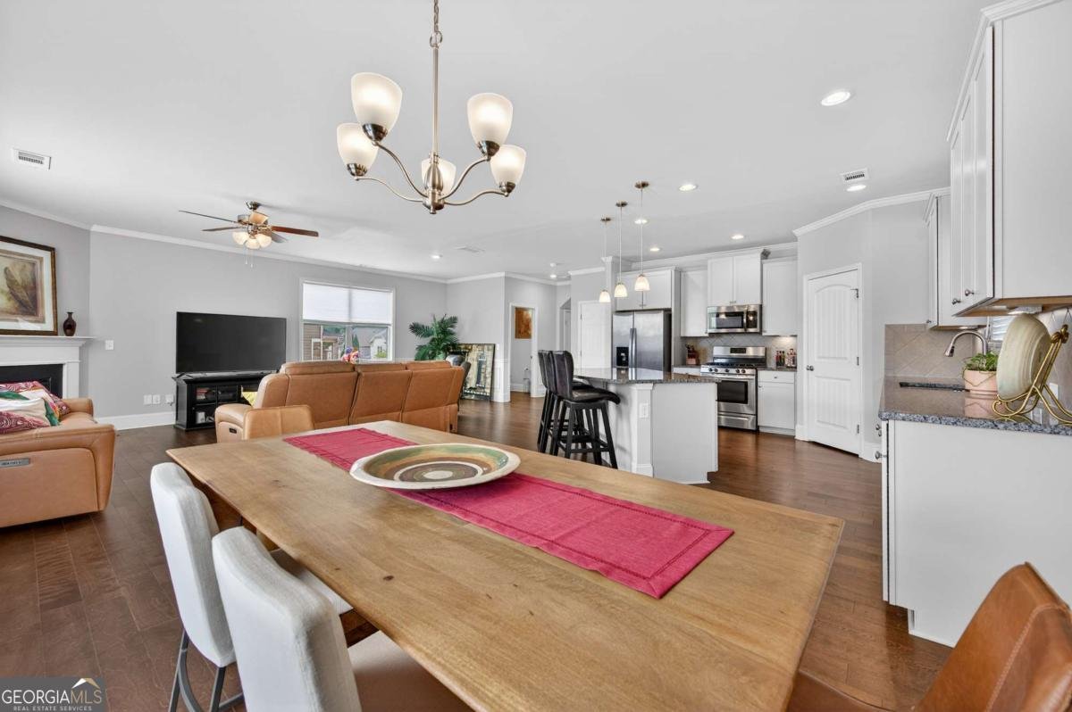 6497 Crosscreek Lane Flowery Branch - Photo 11