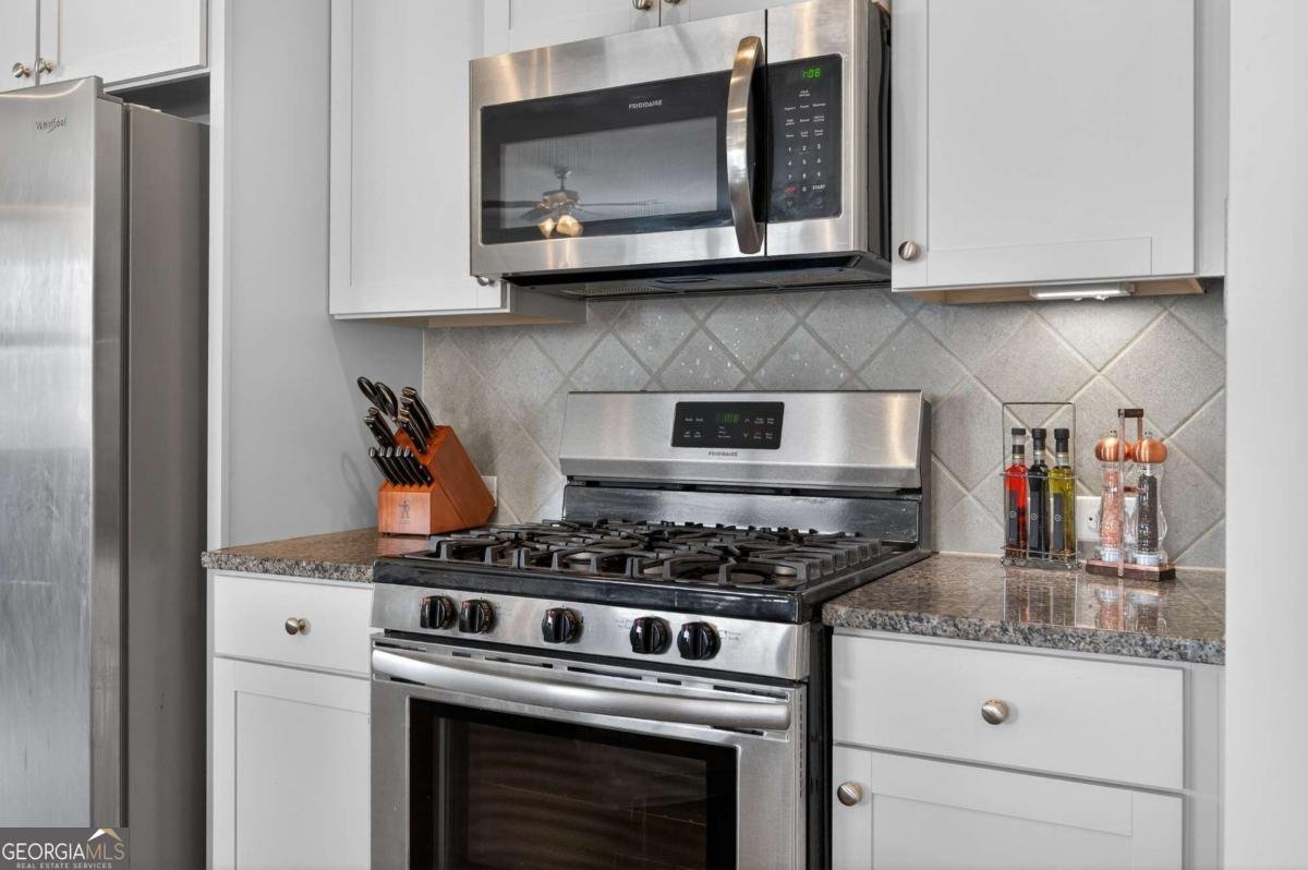 6497 Crosscreek Lane Flowery Branch - Photo 7