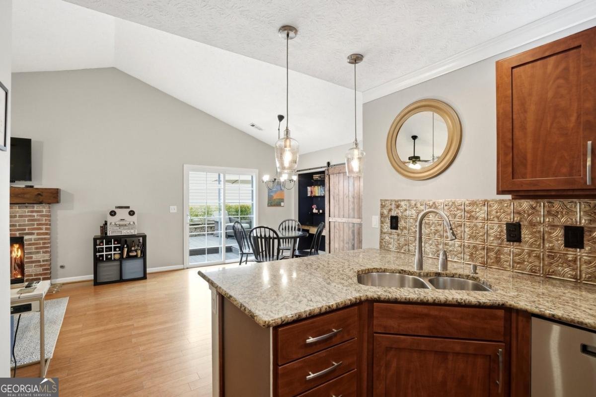 3551 Avensong Village Circle Alpharetta - Photo 16