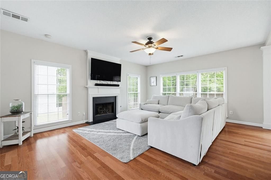 165 Farnworth Lane Roswell - Photo 6