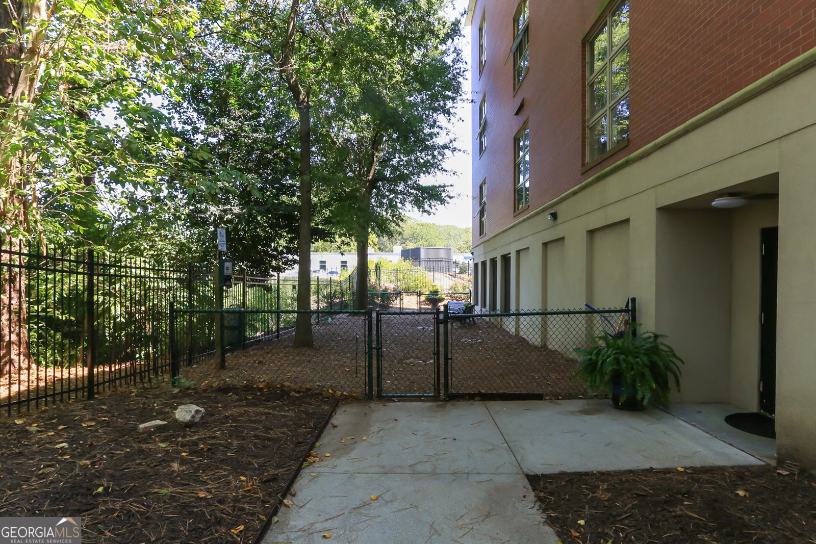 560 Dutch Valley Road Atlanta - Photo 15