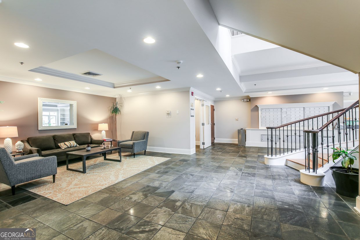 560 Dutch Valley Road Atlanta - Photo 17