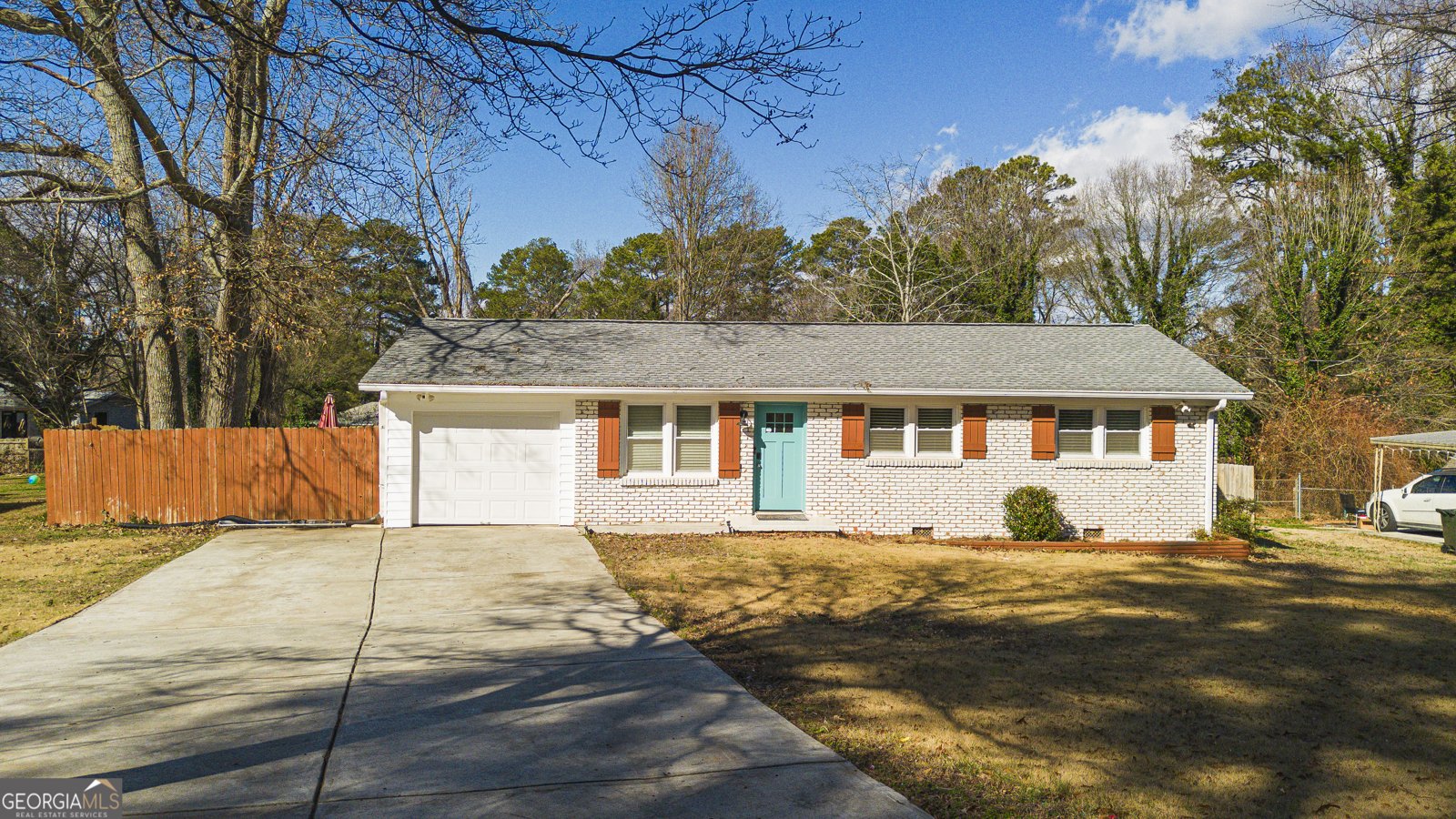 2356 Wynona Drive Marietta - Photo 1