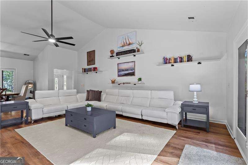 245 Creek Circle Roswell - Photo 10