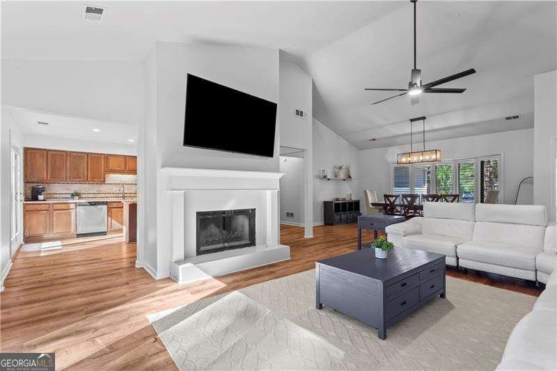 245 Creek Circle Roswell - Photo 11