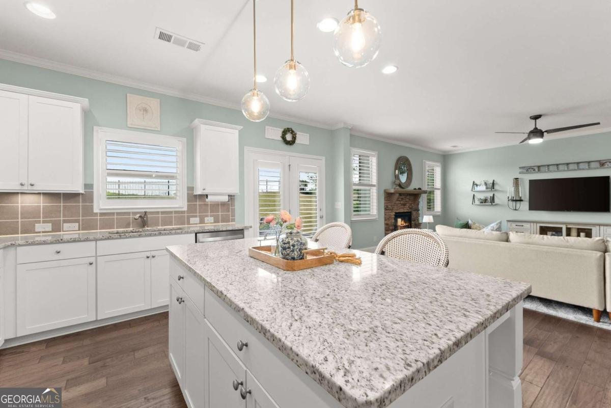 6712 Blooming Iris Court Flowery Branch - Photo 11