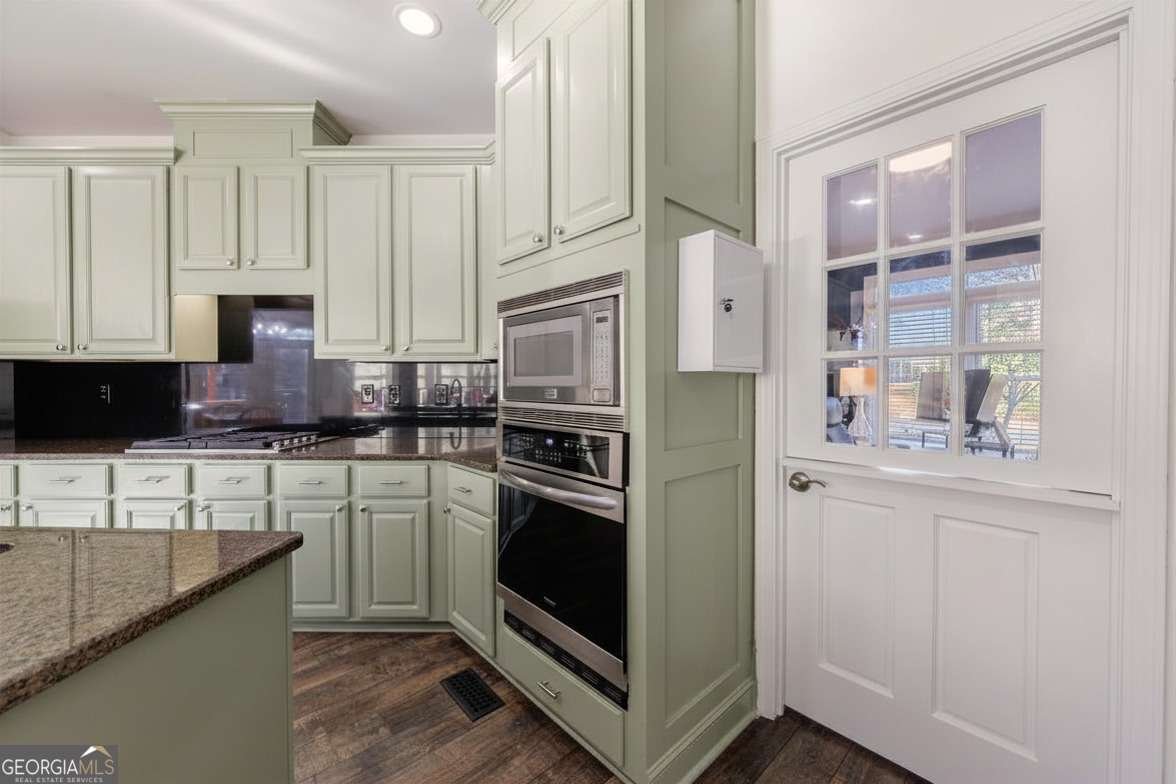 6010 Masters Club Drive Suwanee - Photo 21