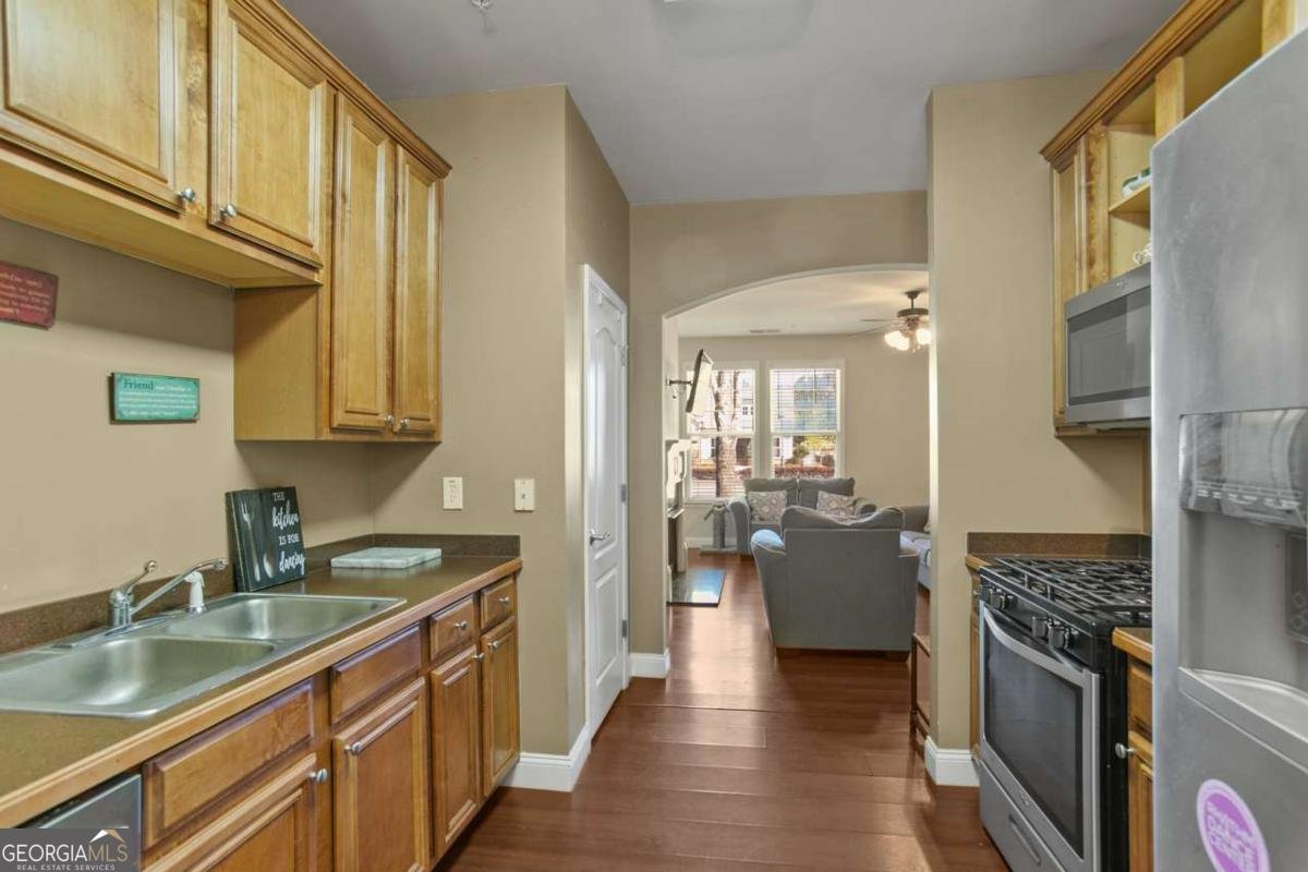 207 River Green Avenue Canton - Photo 17