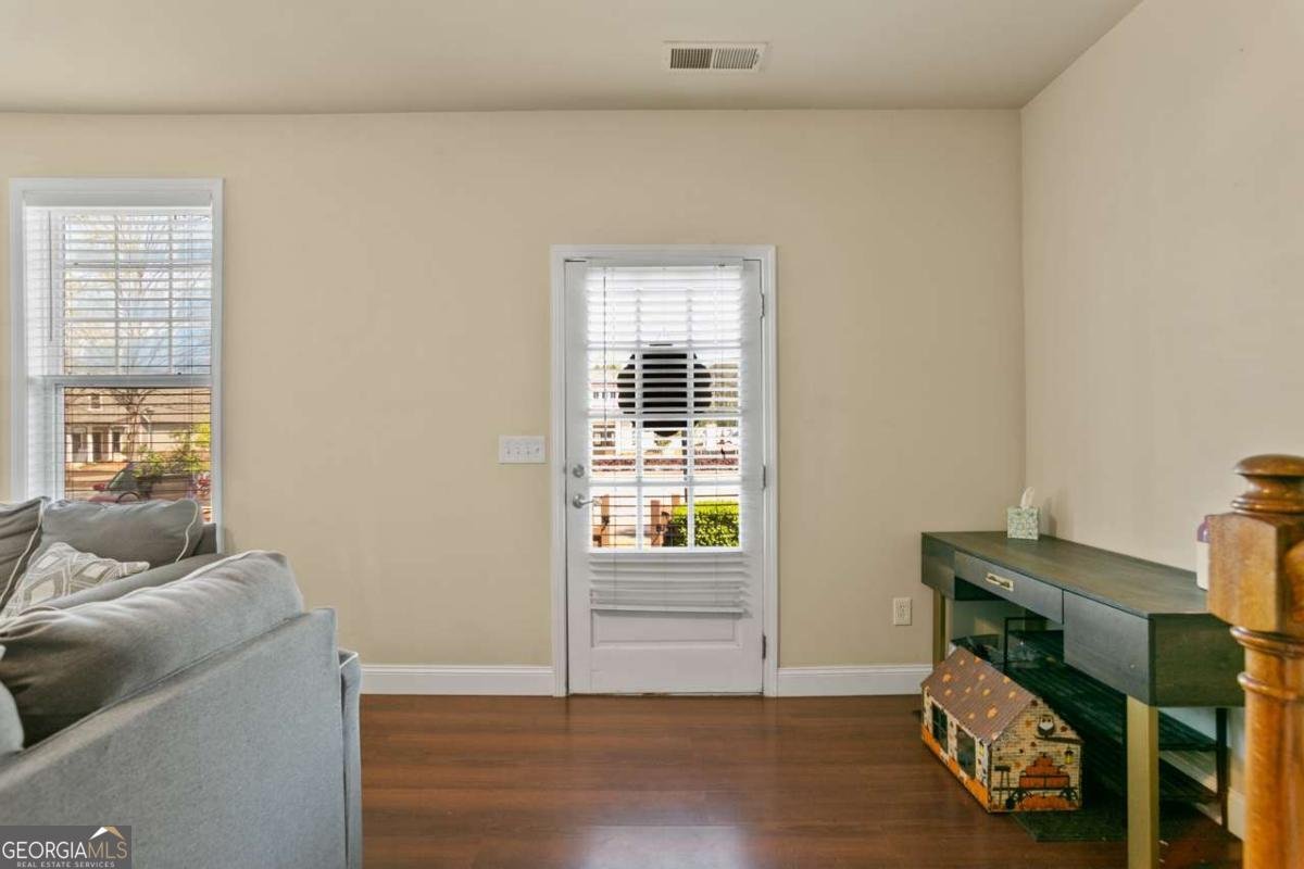 207 River Green Avenue Canton - Photo 6