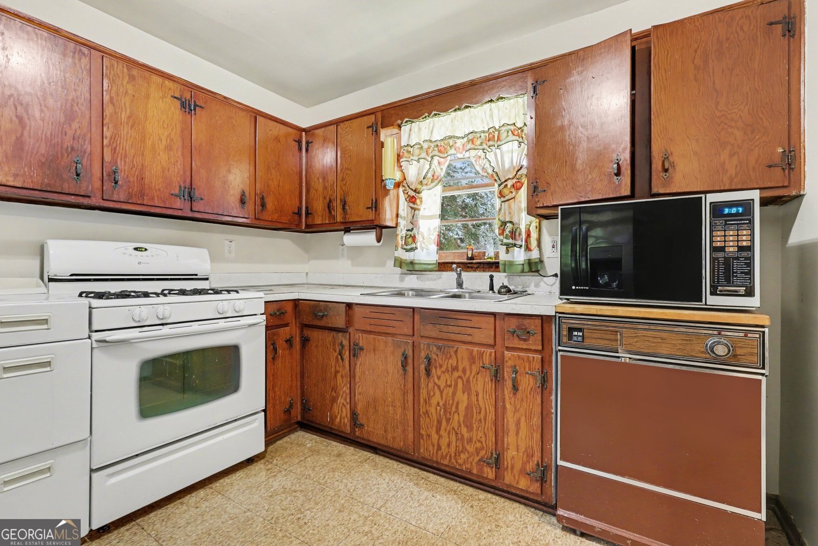 7019 Lakeview Lane Doraville - Photo 12