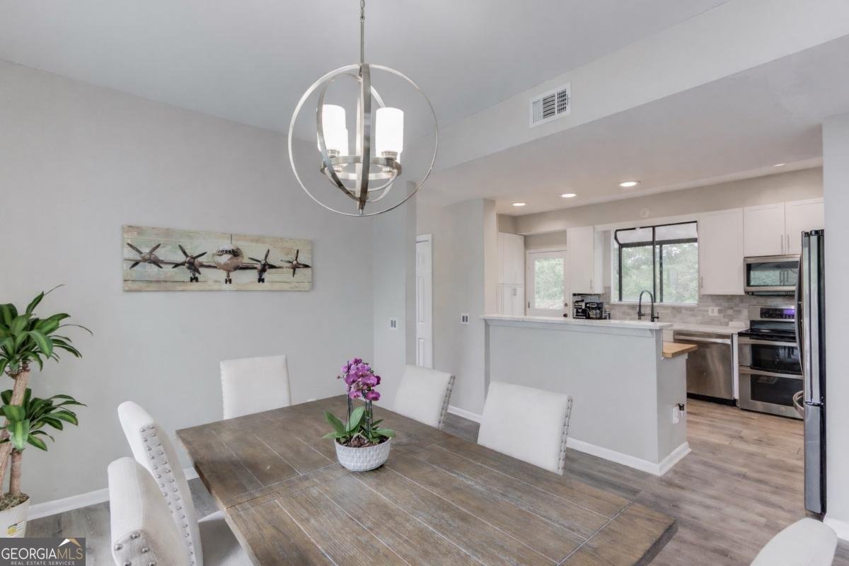 8515 Lake Drive Snellville - Photo 7