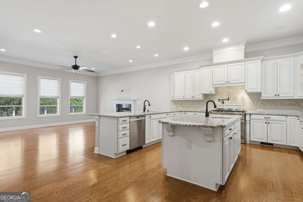 655 Hemlock Trail Canton - Photo 23