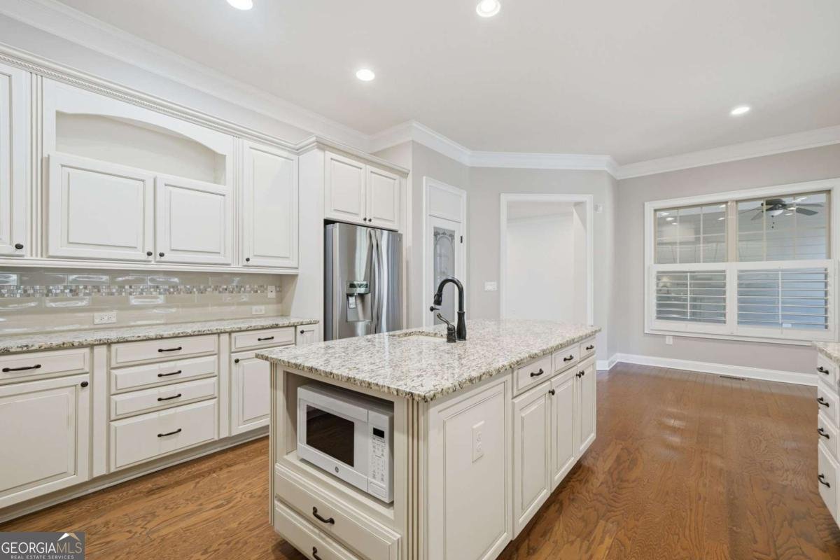 655 Hemlock Trail Canton - Photo 26