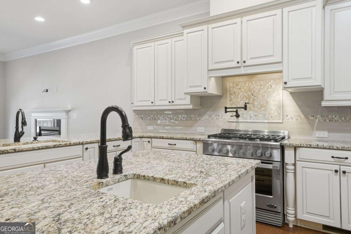 655 Hemlock Trail Canton - Photo 28