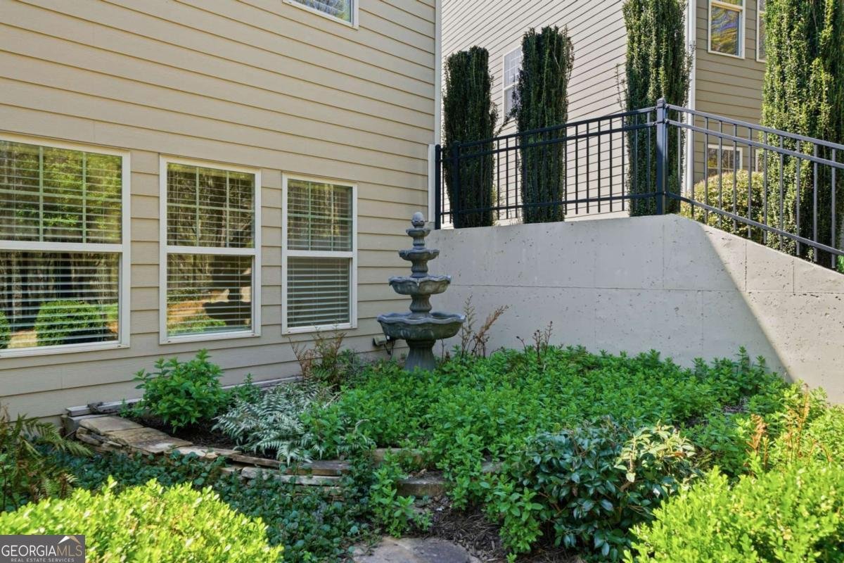 655 Hemlock Trail Canton - Photo 49