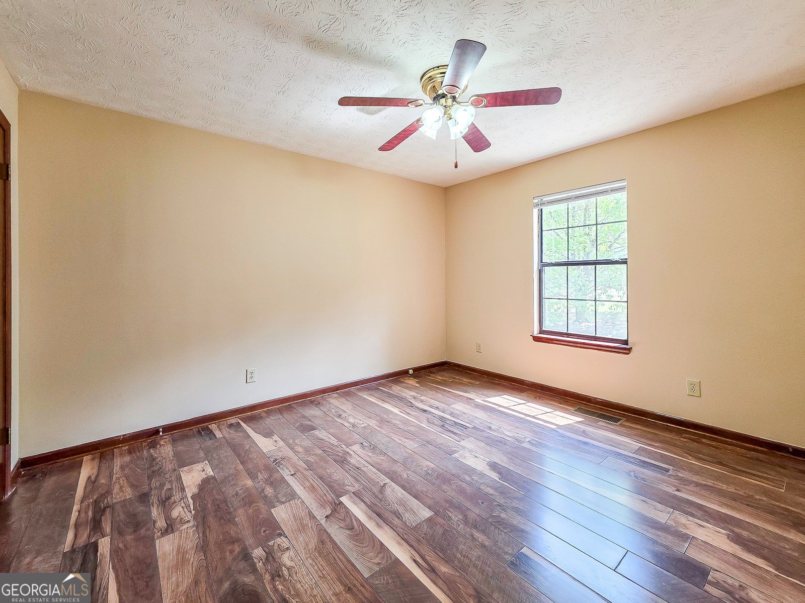 75 Walker Drive Stockbridge - Photo 15