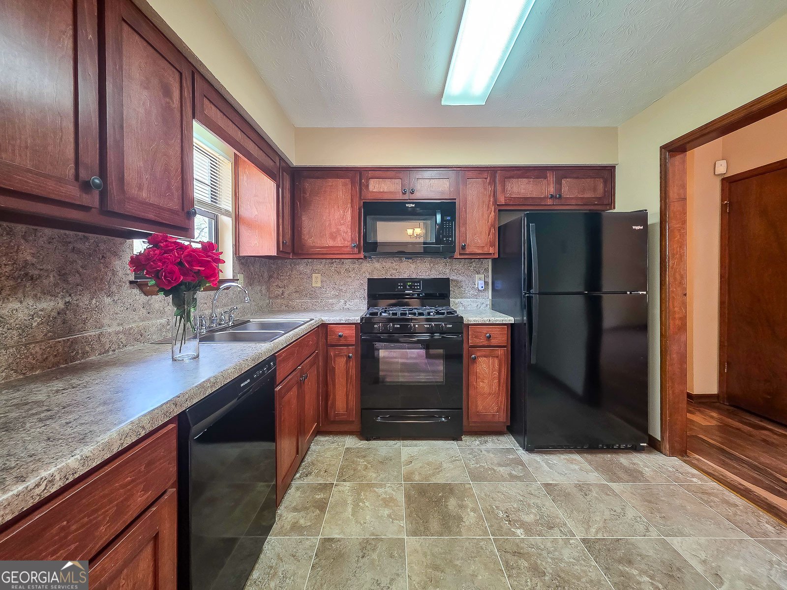 75 Walker Drive Stockbridge - Photo 16