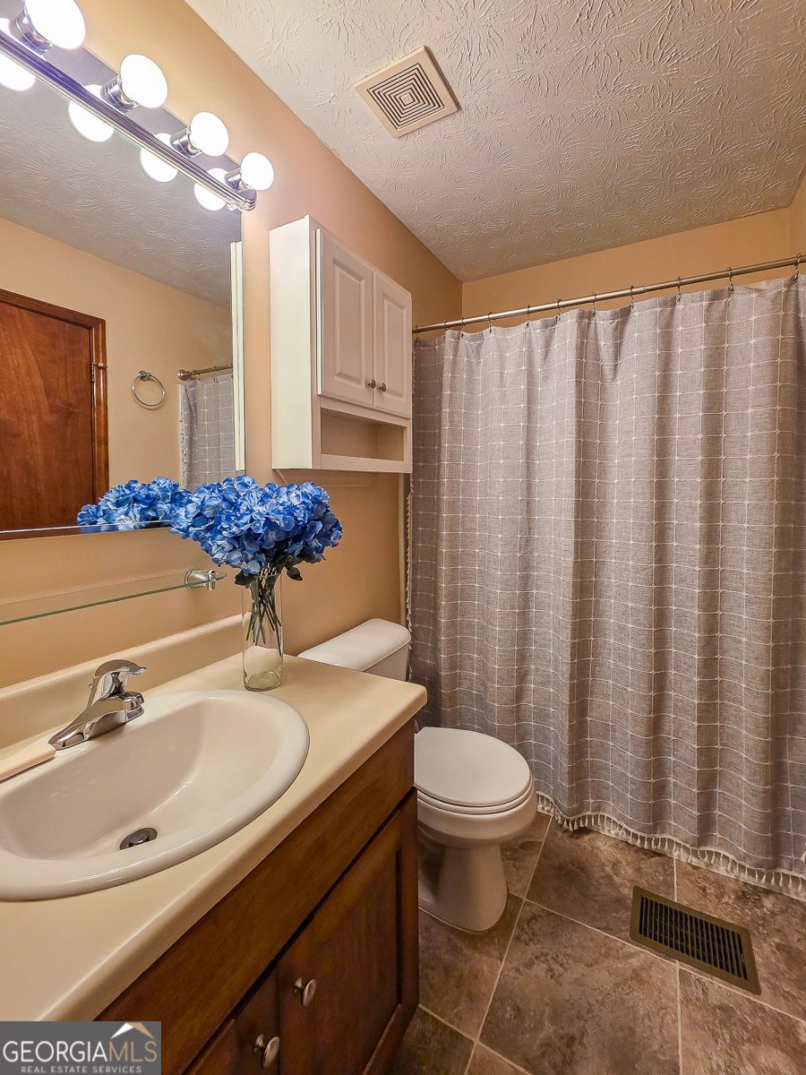 75 Walker Drive Stockbridge - Photo 21