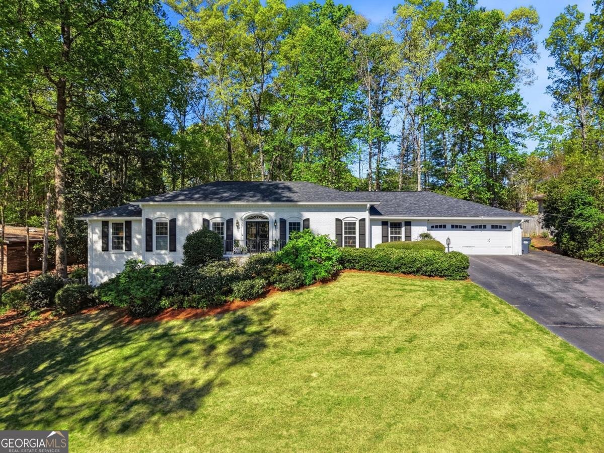 957 Richmond Hill Drive Marietta - Photo 1