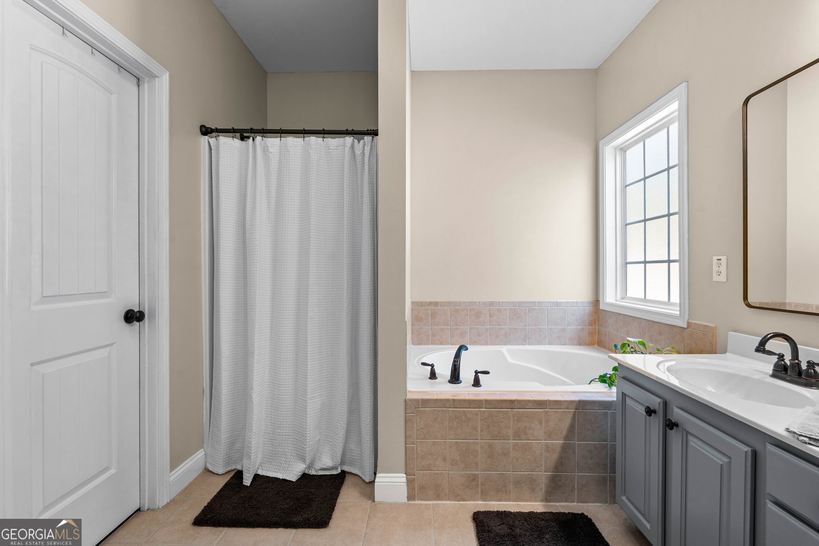 526 Kaitlin Circle Griffin - Photo 24