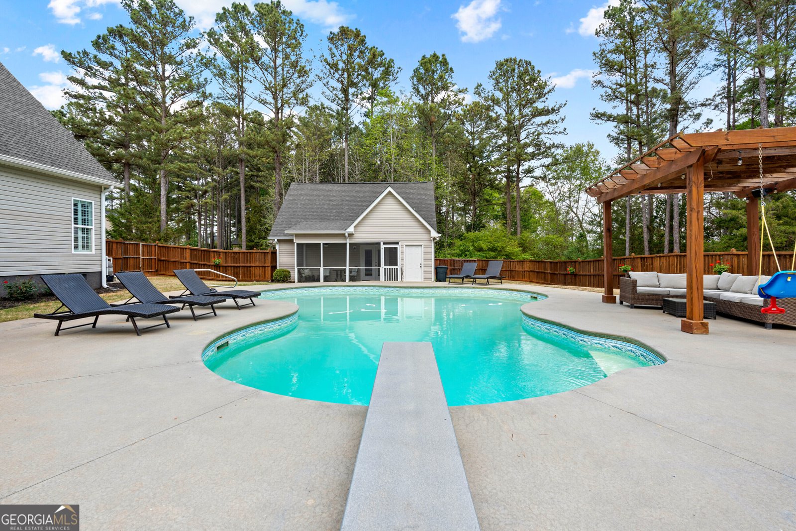 526 Kaitlin Circle Griffin - Photo 43