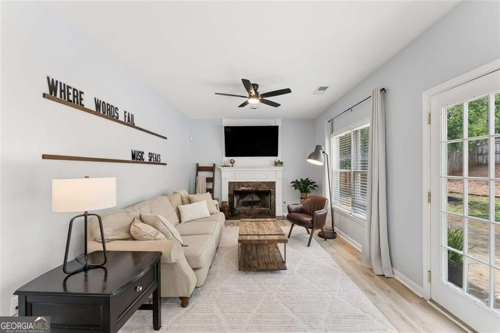 4380 Clairesbrook Lane Acworth - Photo 18