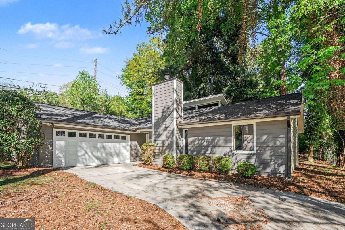 4105 Cumberland Drive Snellville - Photo 1